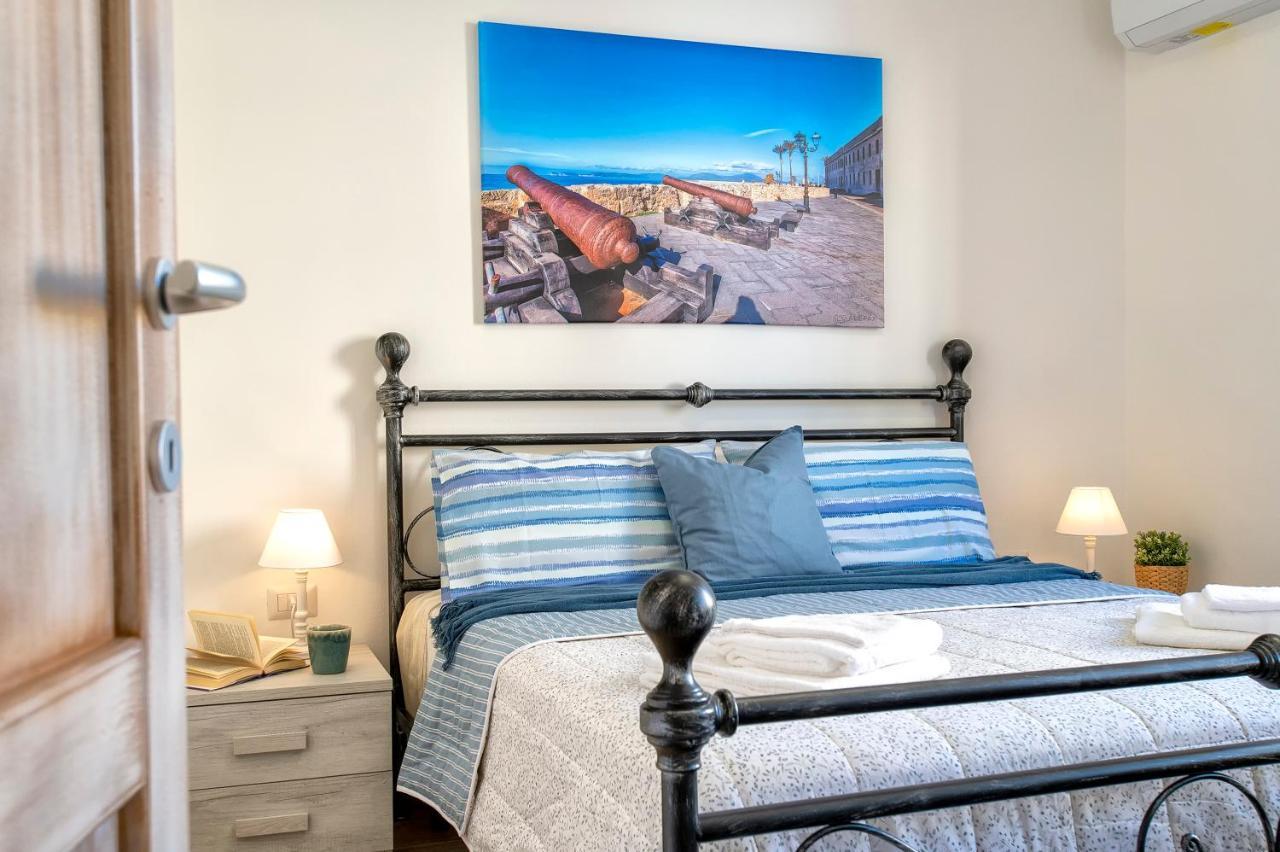 Pufferfish Apartment With Private Terrace アルゲーロ エクステリア 写真